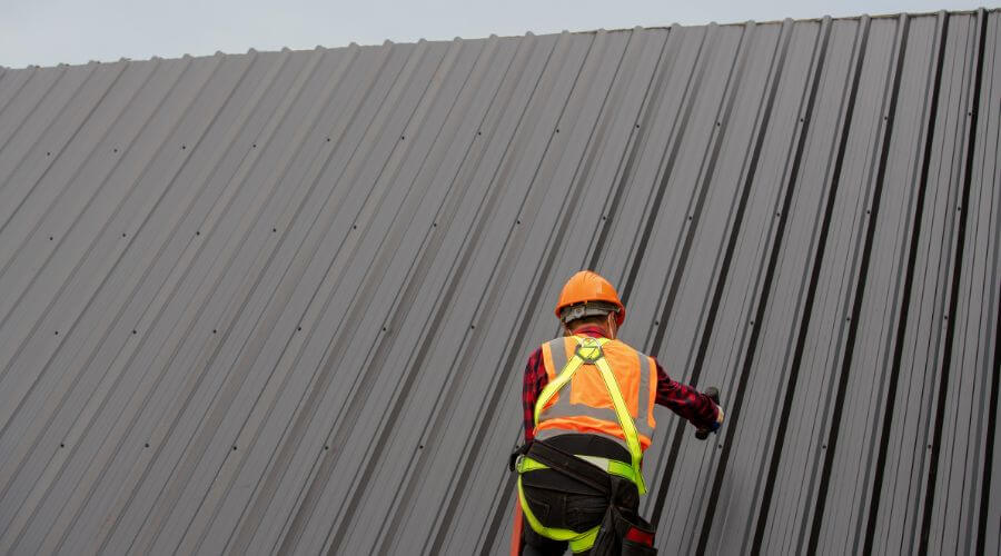 Professional gutter cleaning in Blythe, GA